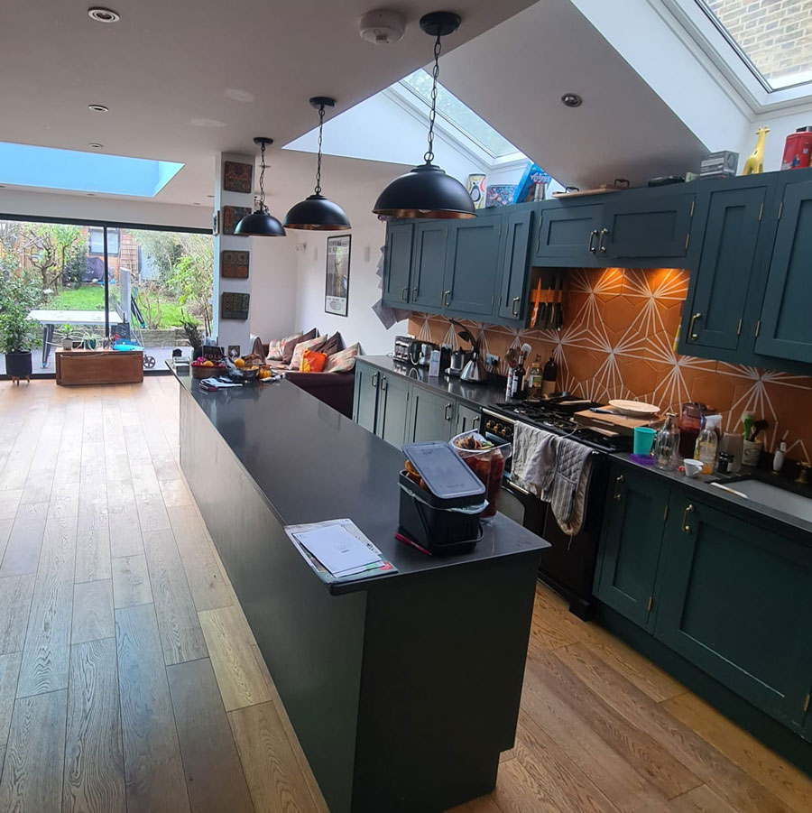 home_about02